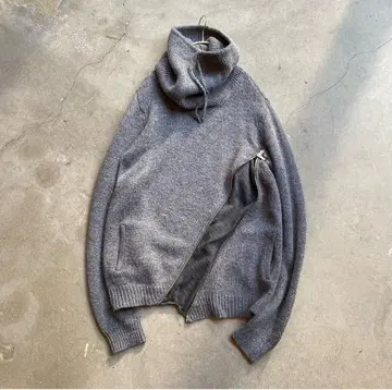 EMPORIO ARMANI 이탈리아제 지퍼 디자인 니트 자켓