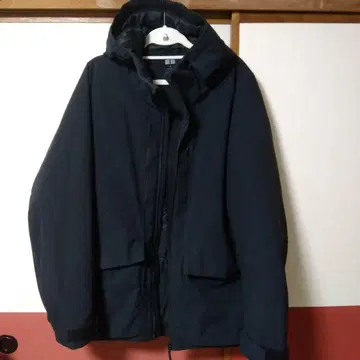 UNIQLO 블랙 다운 자켓 XL