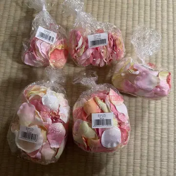 플라워 샤워 600~700장 정도