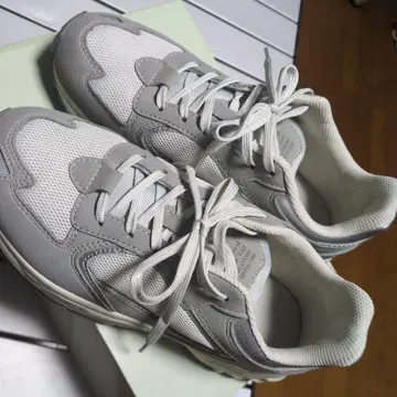 문스타 810s ET002 STUDEN 스니커즈 23.5cm