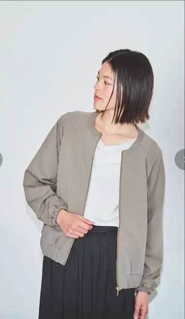 FACTEILER 다크 베이지 점퍼 38