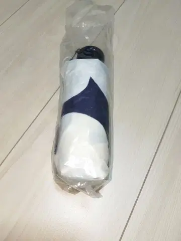 마리메꼬 핀에어 접이식 우산