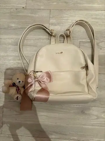 repipi 럭색 참 포함