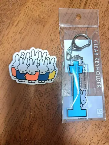 요코하마 마린 타워 x Dick Bruna TABLE 아크릴 키링