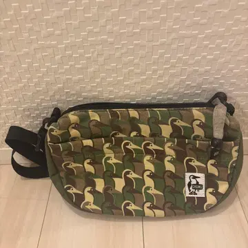 CHUMS 카모플라쥬 숄더백