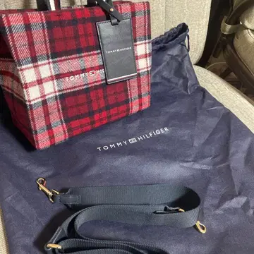 TOMMY HILFIGER 빨간색과 화이트 체크 토트백