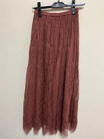 언그리드 레이스 롱 스커트