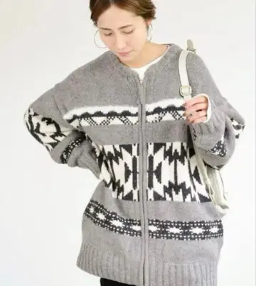 프레임워크 자카드 지퍼 가디건 자카드 니트