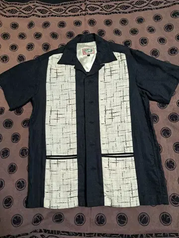 CHEATING LOUNGE 셔츠