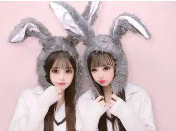 토끼 귀 퍼 모자