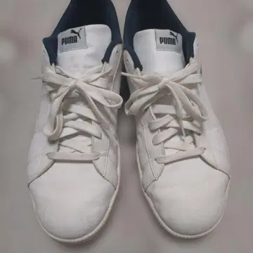 PUMA 화이트 캐주얼 스니커즈