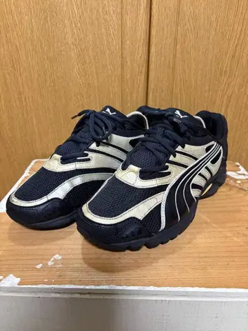 푸마 하머 러닝 블랙/베이지