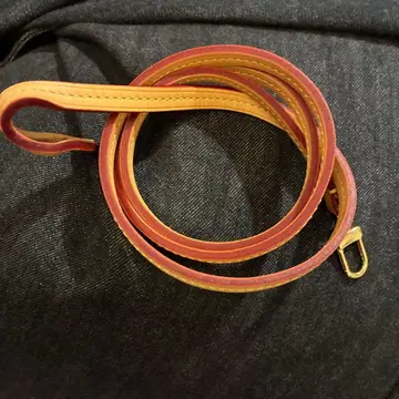 가죽 스트랩 빨간색과 베이지