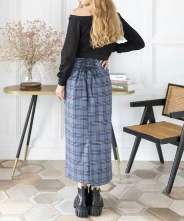 클리어 레이스업 체크 I라인 스커트