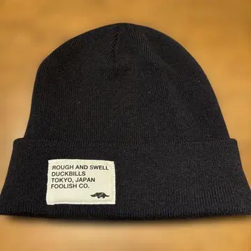 ROUGH AND SWELL DUCKBILLS 니트 모자 블랙