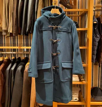 BEAMS F [별주] INVERTERE / 헤링본 더플 코트