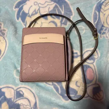 & chouette 엠보 모노그램 스퀘어 숄더백