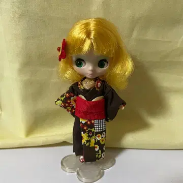 미니 브라이스 콩치요 콜라보 스프링 쇼콜라