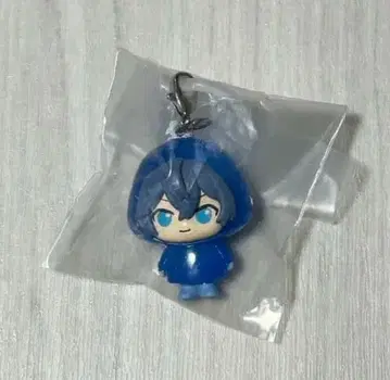 파란색 후드 부착 캐릭터 스트랩