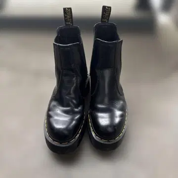 닥터마틴 2976 쿼드 첼시 부츠 UK4 23cm