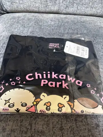 치이카와 파크 T셔츠 메인 비주얼 블랙