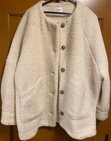 로리즈팜 아이보리 보아 자켓