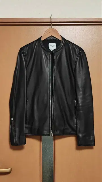 UNITED TOKYO 싱글 라이더 자켓 (사이즈 1)