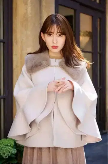 컨버터블 인조 모피 티펫 코트 HLT