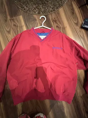 빨간색 V넥 나일론 자켓