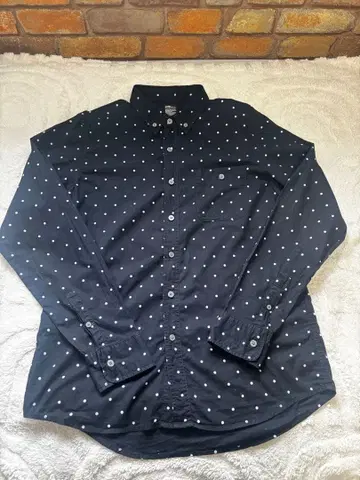 도트 무늬 블랙 긴팔 셔츠 M