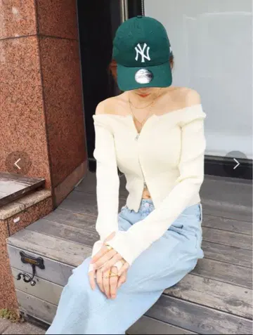 EVRIS 프론트 지퍼 오프숄더 니트탑