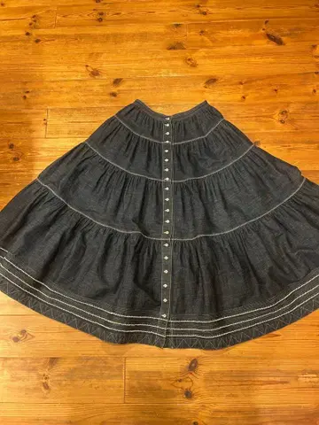 핑크하우스 4 절개 데님 플레어 스커트 네이비