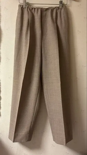 ASTRAET / 아스트라에트 턱 이지 팬츠 베이지