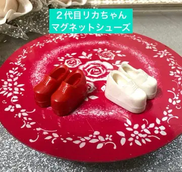 2대 리카짱의 마그넷 신발 [ 레드&화이트 ]