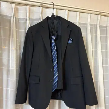 블랙 포멀 수트 (울 혼방)