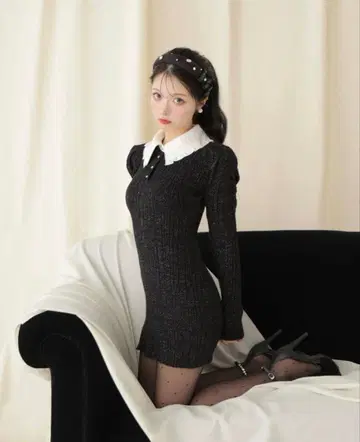 엠미에메 프릴 칼라 니트 미니 원피스