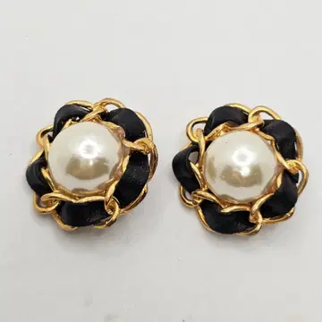 레트로 고급! 블랙 x 골드 빅 사이즈 펄 귀찌