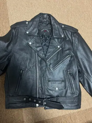 블랙 가죽 라이더 자켓