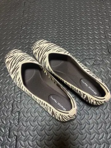 세탁 가능한 제브라 패턴 플랫슈즈