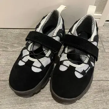 rockfish weatherwear 블랙 스니커즈 glowny 콜라보