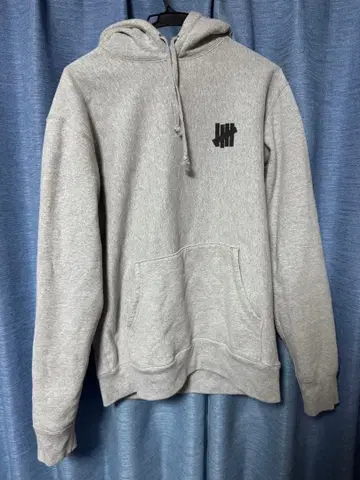 UNDEFEATED 언디피티드 후드티