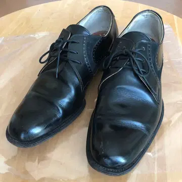 블랙 가죽 레이스업 슈즈