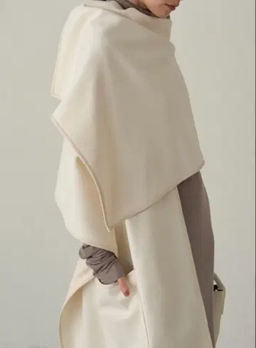 택 포함 새상품 [ Loungedress ] 숄 판초