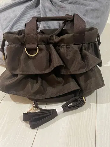 RODE SKO 로데스코 백 프릴 브라운