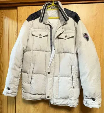 파제로 다운 자켓