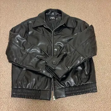 ZARA 인조 가죽 봄버 자켓