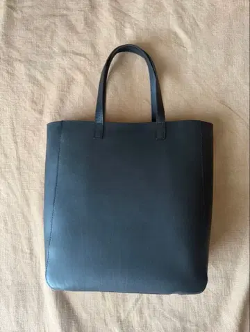 eauk | RECTANGLE TOTE BAG BLACK