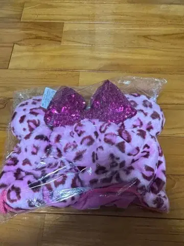 레오파드 무늬 팬캡 핑크