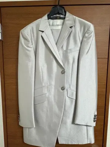 (새상품급) 와타베 웨딩 턱시도