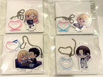 그 비스크돌은 사랑을 한다 스탠드 포함 아크릴 키링 컬렉션